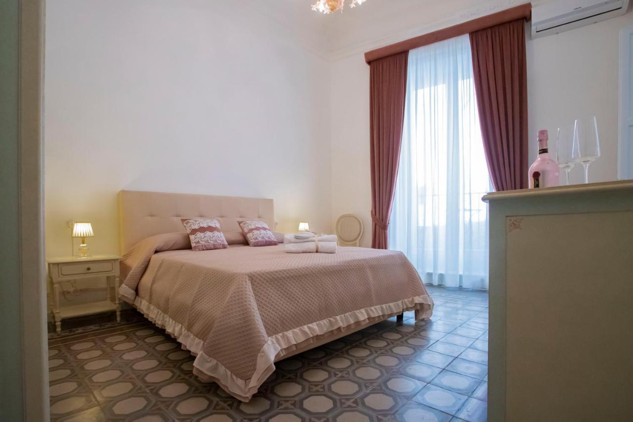 Terre D'Oro, Appartamento Di Lusso In Centro Citta Палермо Екстериор снимка